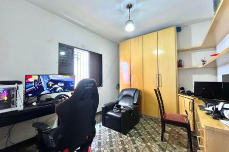 Casa à venda com 325m², 3 quartos e 4 vagasQuarto 3