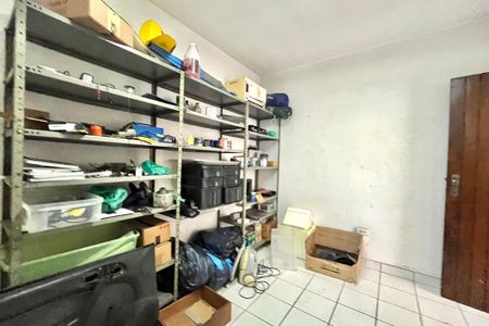 Casa à venda com 325m², 3 quartos e 4 vagasQuarto de Serviço