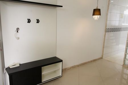 Detalhe Sala de apartamento para alugar com 2 quartos, 46m² em Inhoaíba, Rio de Janeiro
