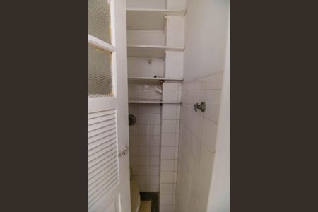 Apartamento para alugar com 80m², 2 quartos e sem vaga Apartamento para alugar com 80m², 2 quartos e sem vagaBanheiro de serviço