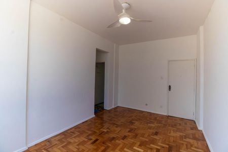 Apartamento para alugar com 80m², 2 quartos e sem vaga Apartamento para alugar com 80m², 2 quartos e sem vagaSala
