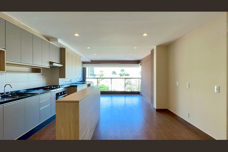 Sala de apartamento para alugar com 2 quartos, 78m² em Vila Anglo Brasileira, São Paulo