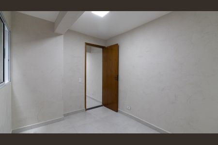 Suíte de casa para alugar com 2 quartos, 51m² em Vila Nhocuné, São Paulo