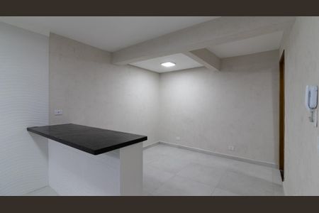 Sala de casa para alugar com 2 quartos, 51m² em Vila Nhocuné, São Paulo