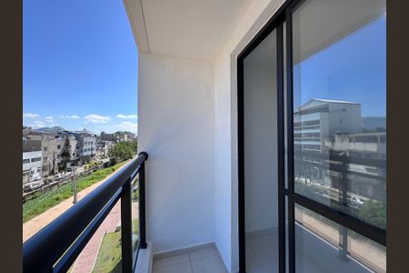 Varanda de apartamento para alugar com 2 quartos, 48m² em Recreio dos Bandeirantes, Rio de Janeiro