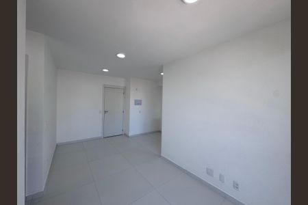 Sala de apartamento para alugar com 2 quartos, 48m² em Recreio dos Bandeirantes, Rio de Janeiro
