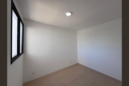 Quarto 1 de apartamento para alugar com 2 quartos, 48m² em Recreio dos Bandeirantes, Rio de Janeiro
