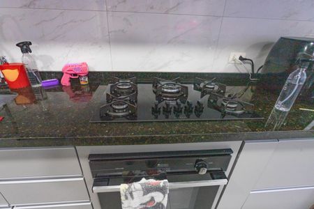 Apartamento à venda com 61m², 2 quartos e 2 vagasCozinha 