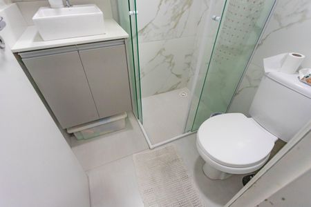 Apartamento à venda com 61m², 2 quartos e 2 vagasBanheiro da suíte 