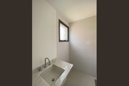 Apartamento à venda com 154m², 3 quartos e 2 vagasBanheiro da Suíte 2