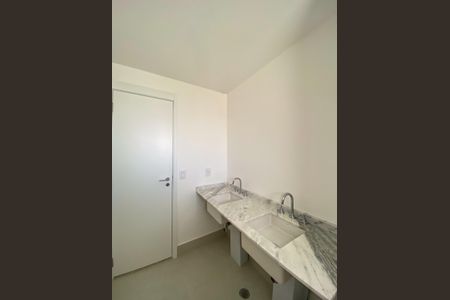 Apartamento à venda com 154m², 3 quartos e 2 vagasBanheiro da Suíte 1