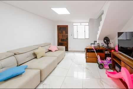 Sala de casa de condomínio à venda com 2 quartos, 75m² em João Pinheiro, Belo Horizonte