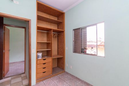 Casa à venda com 250m², 4 quartos e 2 vagasQuarto 2
