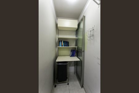 Apartamento à venda com 77m², 3 quartos e 1 vagaÁrea de Serviço