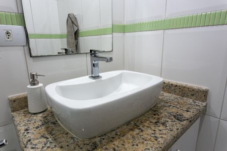 Apartamento à venda com 77m², 3 quartos e 1 vagaBanheiro da Suíte