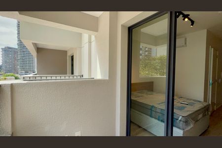 Varanda de kitnet/studio para alugar com 1 quarto, 24m² em Perdizes, São Paulo