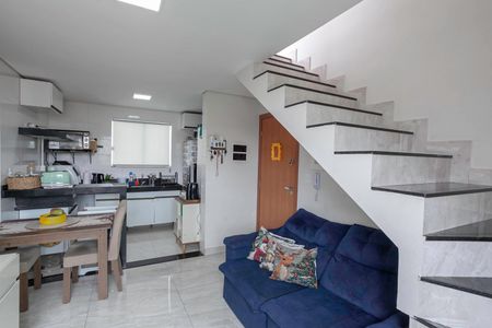 Apartamento à venda com 94m², 2 quartos e 2 vagasSala