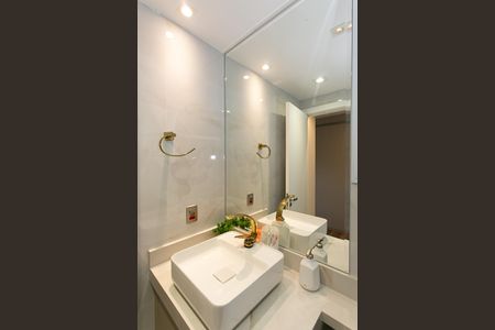 Apartamento à venda com 106m², 2 quartos e 2 vagasBanheiro da Suíte 1