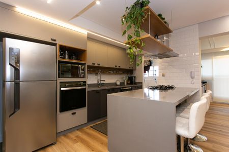 Apartamento à venda com 106m², 2 quartos e 2 vagasCozinha