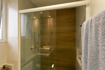 Apartamento à venda com 106m², 2 quartos e 2 vagasBanheiro da Suíte 1