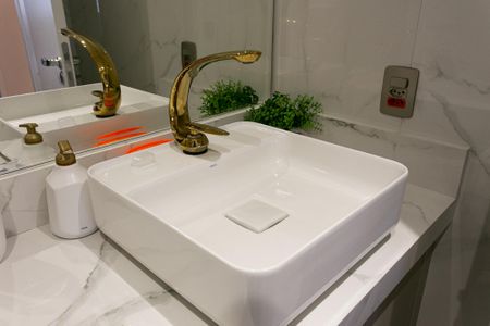 Apartamento à venda com 106m², 2 quartos e 2 vagasBanheiro da Suíte 2