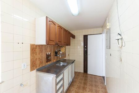 Apartamento à venda com 85m², 3 quartos e 2 vagasCozinha
