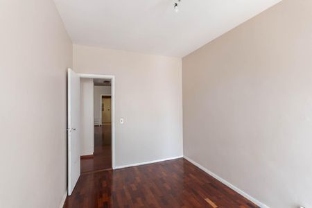 Apartamento à venda com 85m², 3 quartos e 2 vagasSuíte