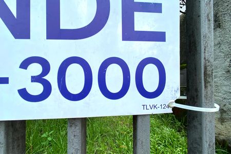 Casa à venda com 408m², 2 quartos e 4 vagas Casa à venda com 408m², 2 quartos e 4 vagasPlaca