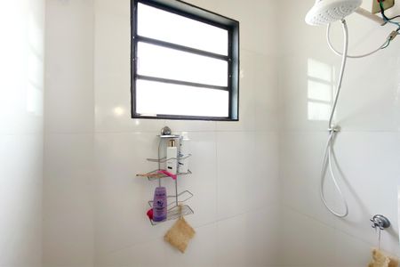 Casa à venda com 408m², 2 quartos e 4 vagas Casa à venda com 408m², 2 quartos e 4 vagasBanheiro da Suíte 1