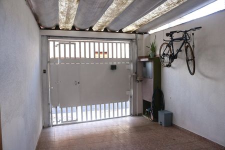 Garagem de casa para alugar com 2 quartos, 105m² em Vila Anglo Brasileira, São Paulo