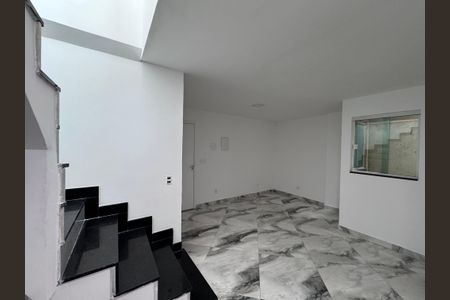 Apartamento à venda com 100m², 2 quartos e 1 vagaSala