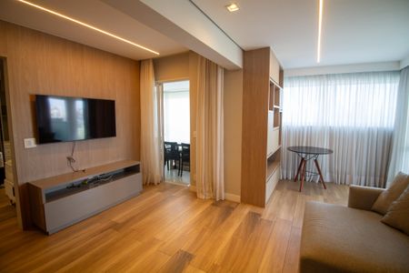 Sala de apartamento à venda com 2 quartos, 80m² em Cidade Monções, São Paulo