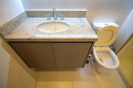 Apartamento à venda com 80m², 2 quartos e 2 vagasBanheiro da Suíte 2