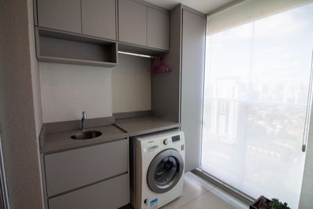 Apartamento à venda com 80m², 2 quartos e 2 vagasÁrea de Serviço