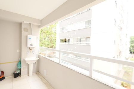 Varanda - Área de serviço  de apartamento para alugar com 2 quartos, 45m² em Jurubatuba, São Paulo