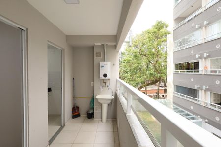 Varanda - Área de serviço  de apartamento para alugar com 2 quartos, 45m² em Jurubatuba, São Paulo