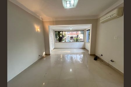 Sala de casa para alugar com 1 quarto, 60m² em Vila Valqueire, Rio de Janeiro