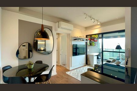 Sala de apartamento à venda com 2 quartos, 57m² em Pinheiros, São Paulo