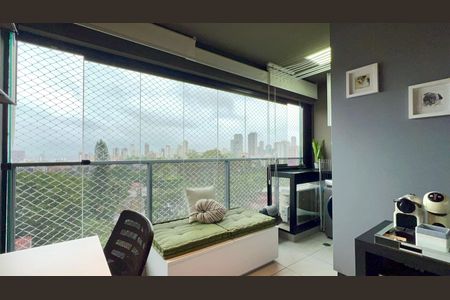 Varanda de apartamento à venda com 2 quartos, 57m² em Pinheiros, São Paulo