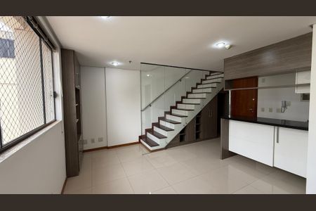 Sala de apartamento para alugar com 1 quarto, 65m² em Recanto das Emas, Brasília