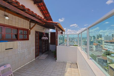 Apartamento à venda com 120m², 2 quartos e 1 vagaCobertura 