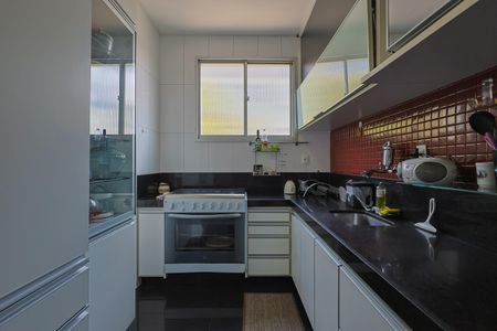 Apartamento à venda com 120m², 2 quartos e 1 vagaCozinha 