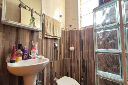 Apartamento à venda com 53m², 2 quartos e sem vaga Apartamento à venda com 53m², 2 quartos e sem vagaBanheiro