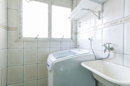 Apartamento à venda com 64m², 3 quartos e 1 vagaCozinha e Área de Serviço