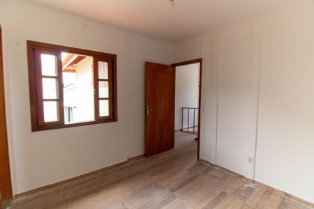 Casa de condomínio à venda com 120m², 3 quartos e 2 vagasSuíte 3