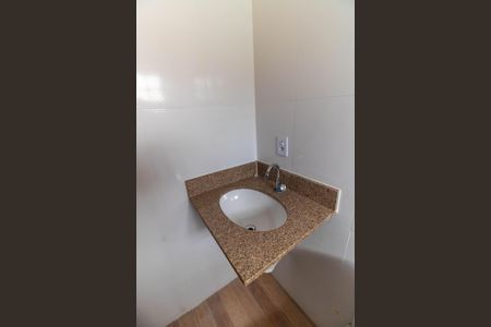 Casa de condomínio à venda com 120m², 3 quartos e 2 vagasBanheiro da Suíte 2