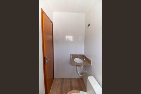 Casa de condomínio à venda com 120m², 3 quartos e 2 vagasBanheiro da Suíte 2