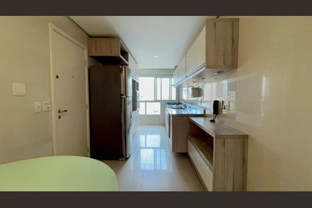 Apartamento para alugar com 181m², 3 quartos e 3 vagas Apartamento para alugar com 181m², 3 quartos e 3 vagasCozinha