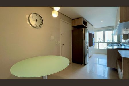 Apartamento para alugar com 181m², 3 quartos e 3 vagas Apartamento para alugar com 181m², 3 quartos e 3 vagasCozinha