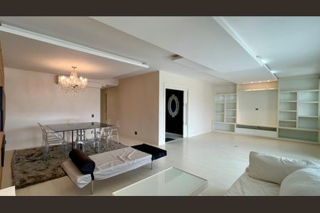 Apartamento para alugar com 181m², 3 quartos e 3 vagas Apartamento para alugar com 181m², 3 quartos e 3 vagasSala